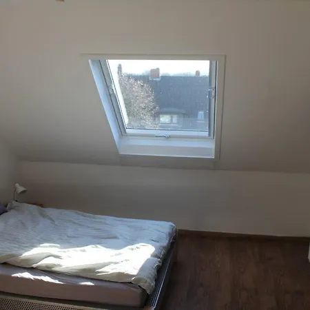 Ruhige Dachgeschosswohnung Seelze Buitenkant foto