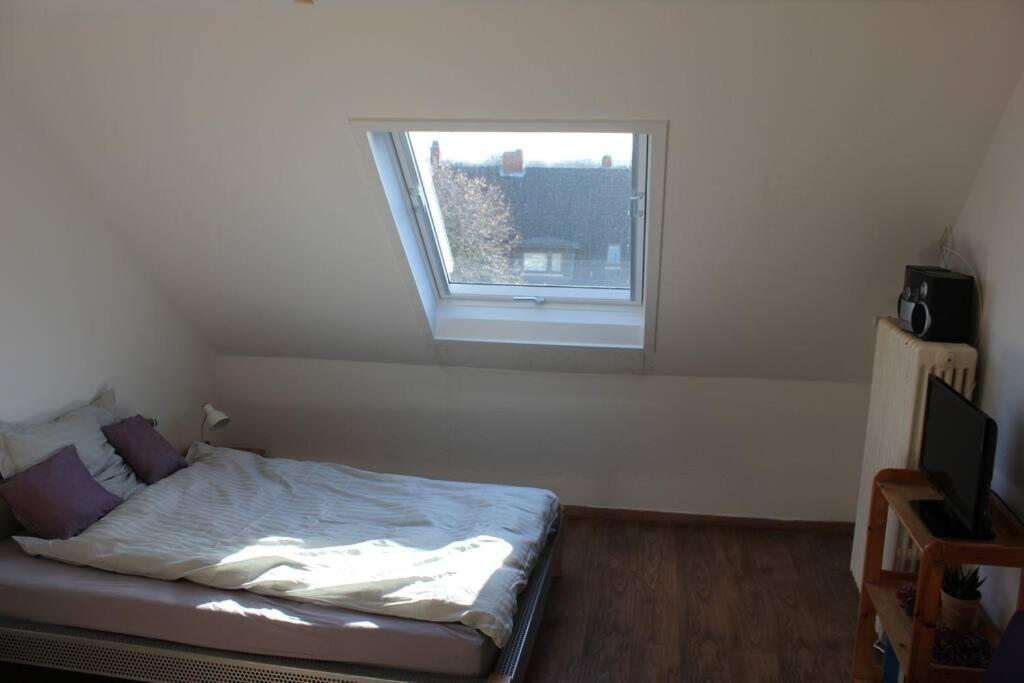 Ruhige Dachgeschosswohnung Apartment