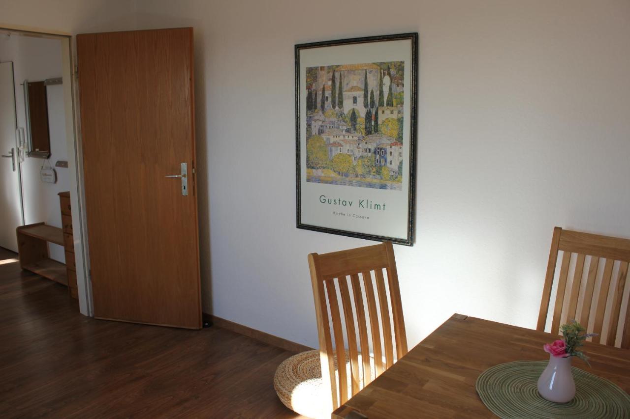 Apartment Ruhige Dachgeschosswohnung *
